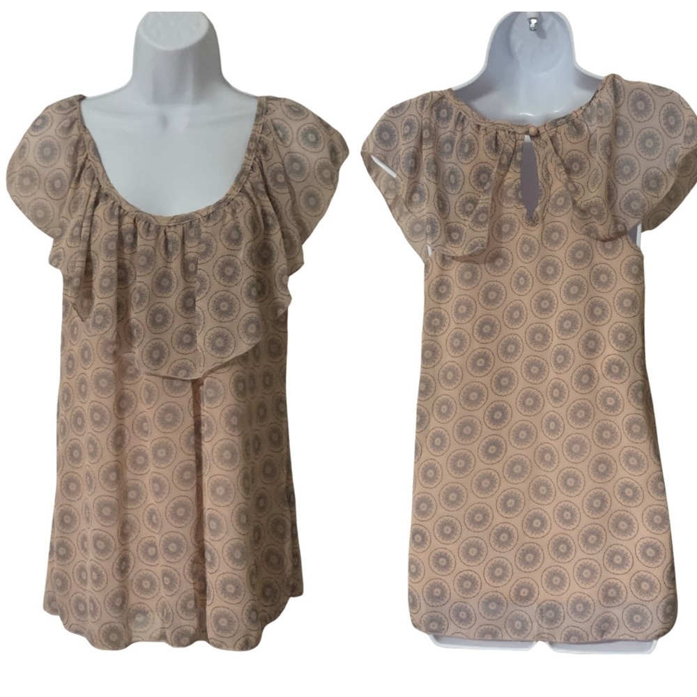 Peridot size S pale pink hobo polka dot style tank top with scoop neck & ruffles